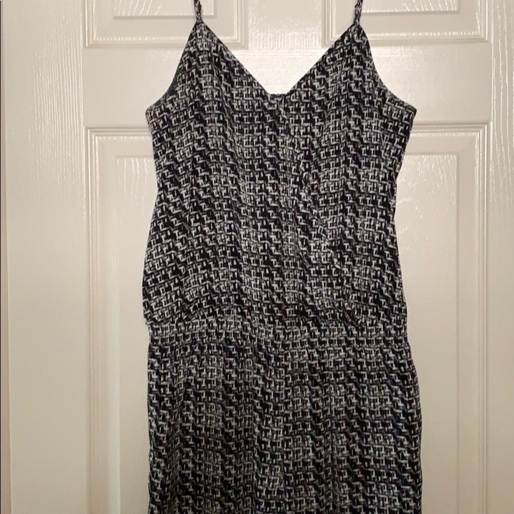 Forever 21 jump suit - Picture 2 of 5